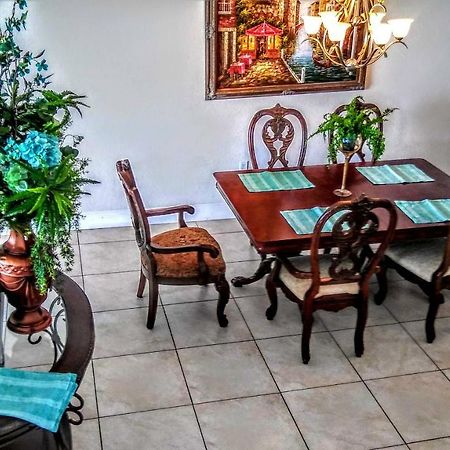 Mediterranean Three Story Beach Townhouse St. Pete Beach Zewnętrze zdjęcie