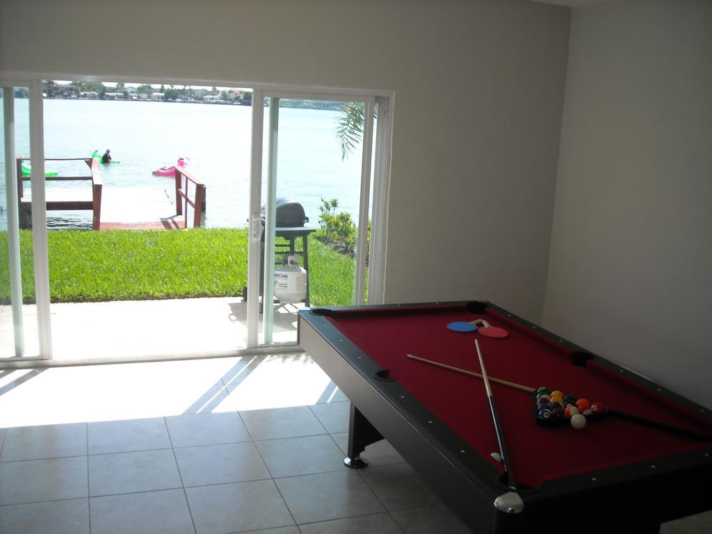 Mediterranean Three Story Beach Townhouse St. Pete Beach Zewnętrze zdjęcie