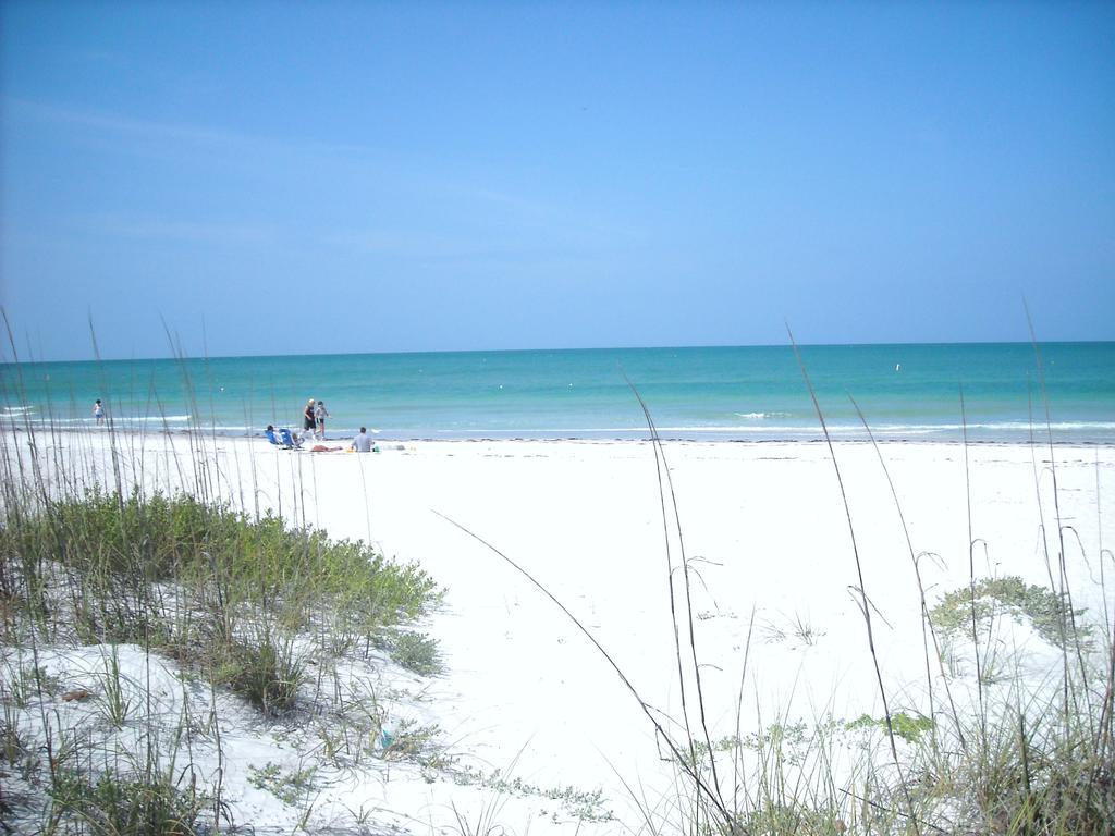 Mediterranean Three Story Beach Townhouse St. Pete Beach Zewnętrze zdjęcie